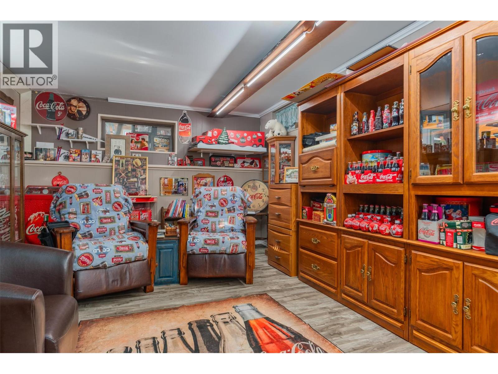 8329 Highway 3B, Trail