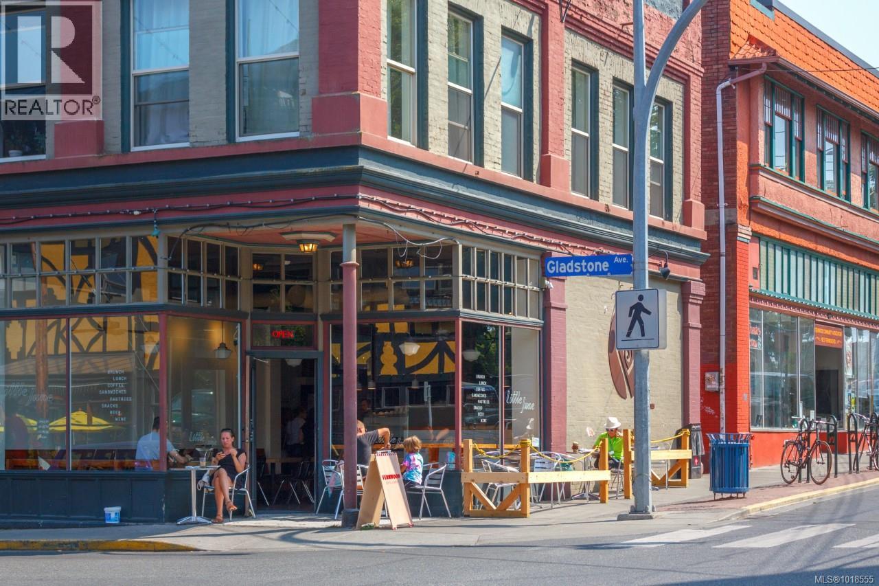 2321 SHAKESPEARE ST - 33