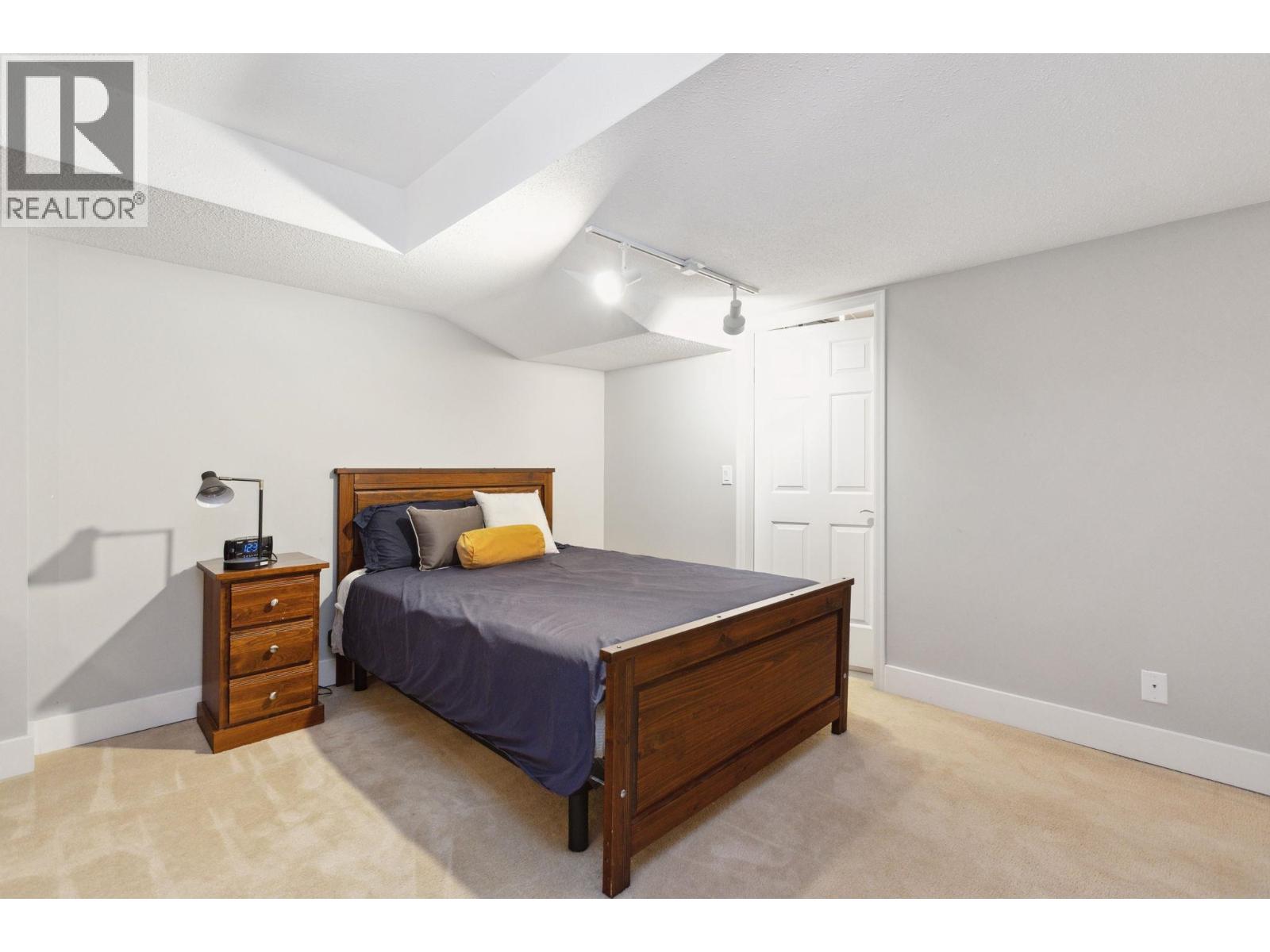 5307 ASPEN DRIVE, West Vancouver