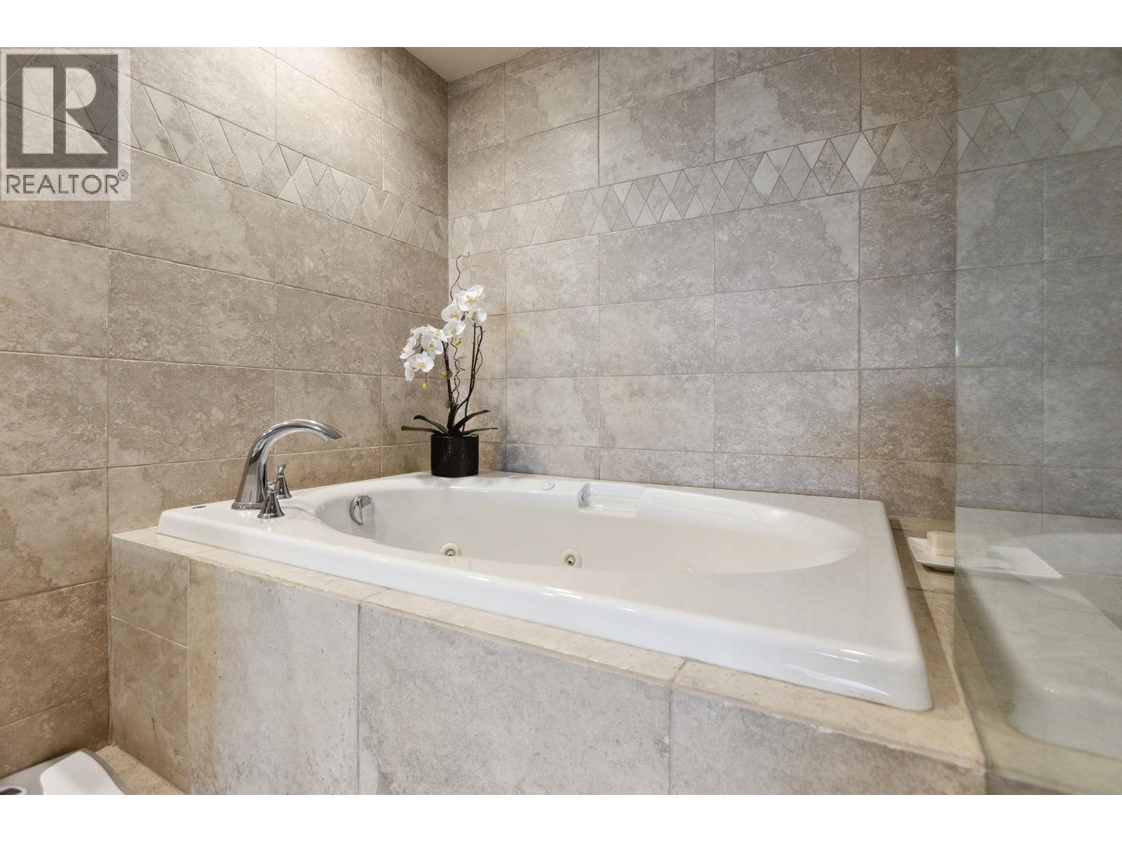 5307 ASPEN DRIVE, West Vancouver