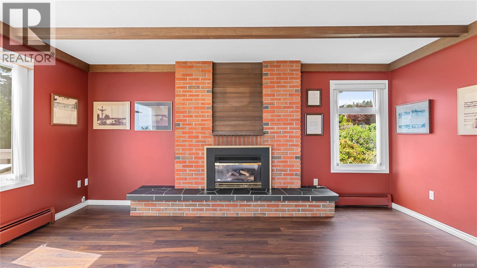  2059 Saltair Place, Saanich