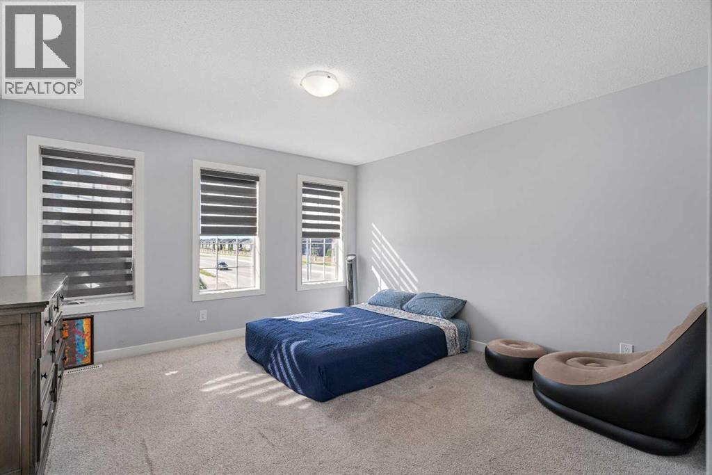 Single Family House for Sale in  Evanston Hill NW Evanston Calgary 