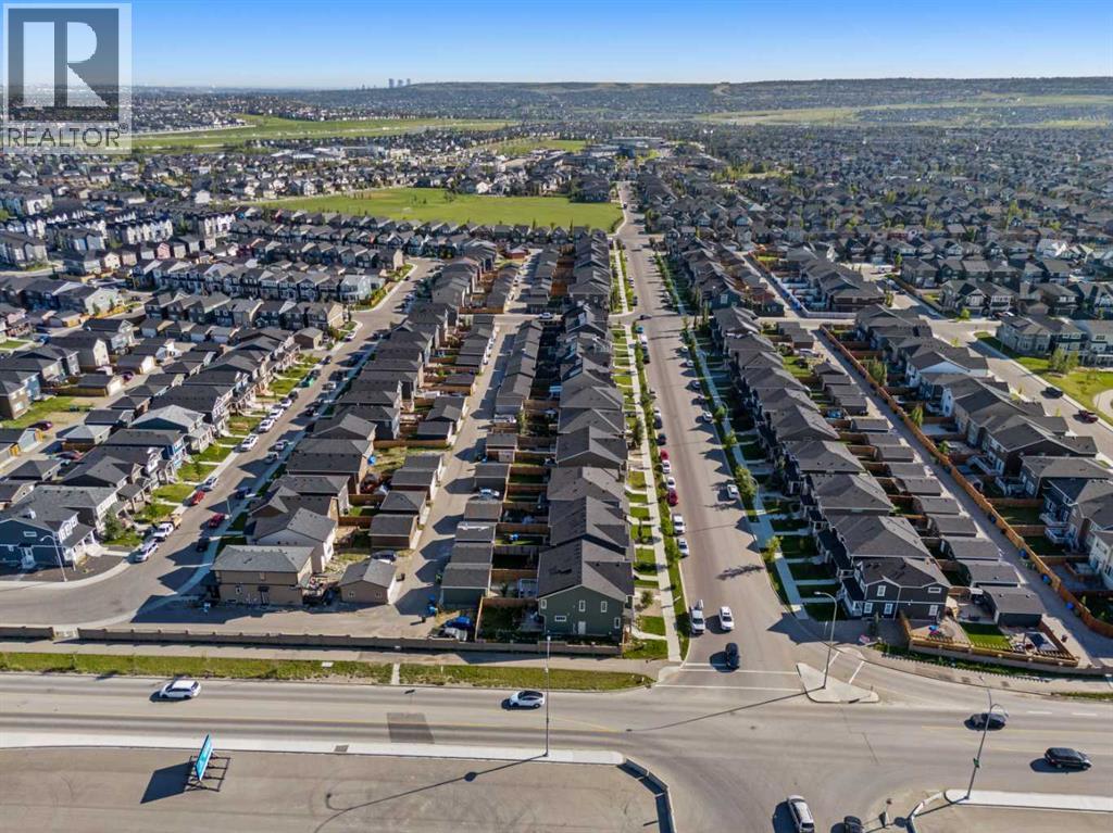 Single Family House for Sale in  Evanston Hill NW Evanston Calgary 