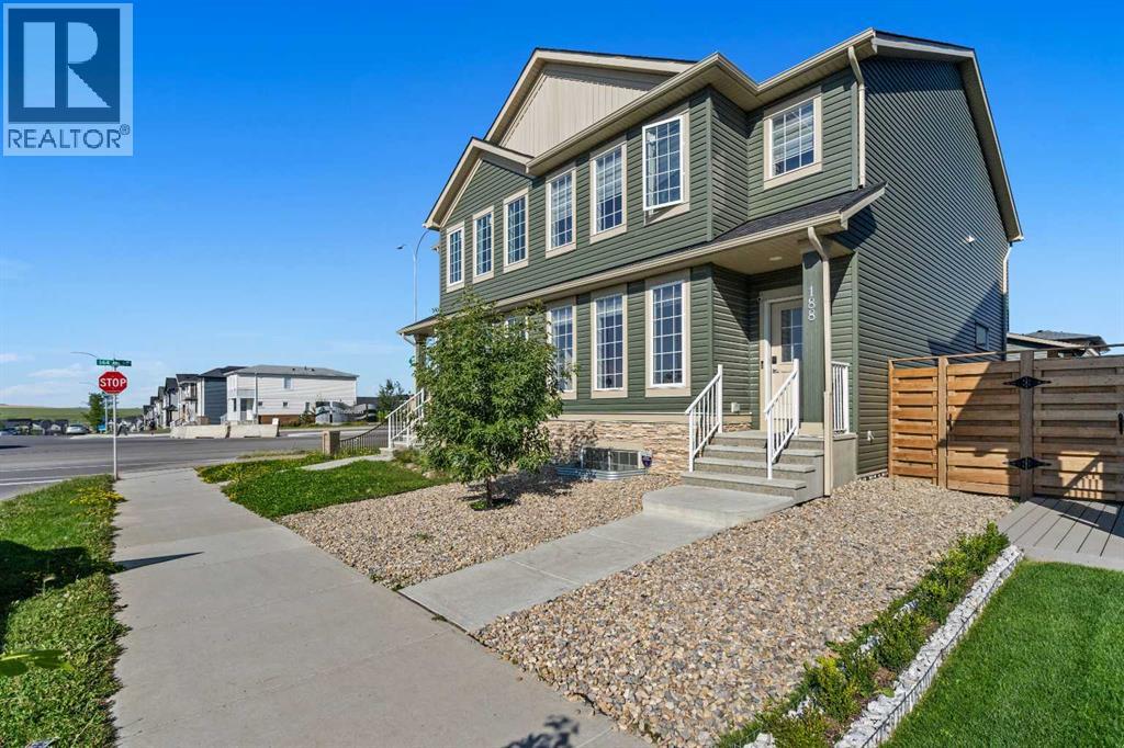 Single Family House for Sale in  Evanston Hill NW Evanston Calgary 