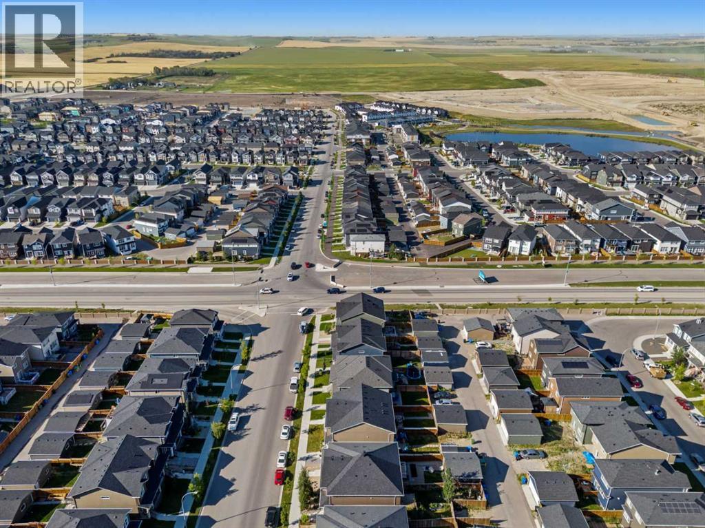 Single Family House for Sale in  Evanston Hill NW Evanston Calgary 