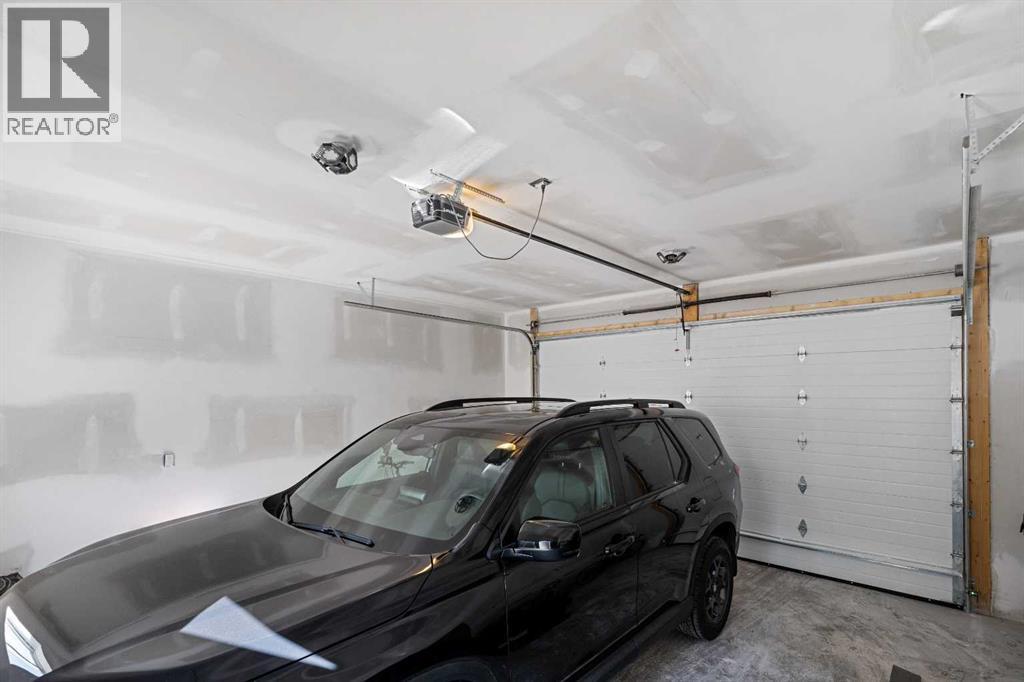 Single Family House for Sale in  Evanston Hill NW Evanston Calgary 