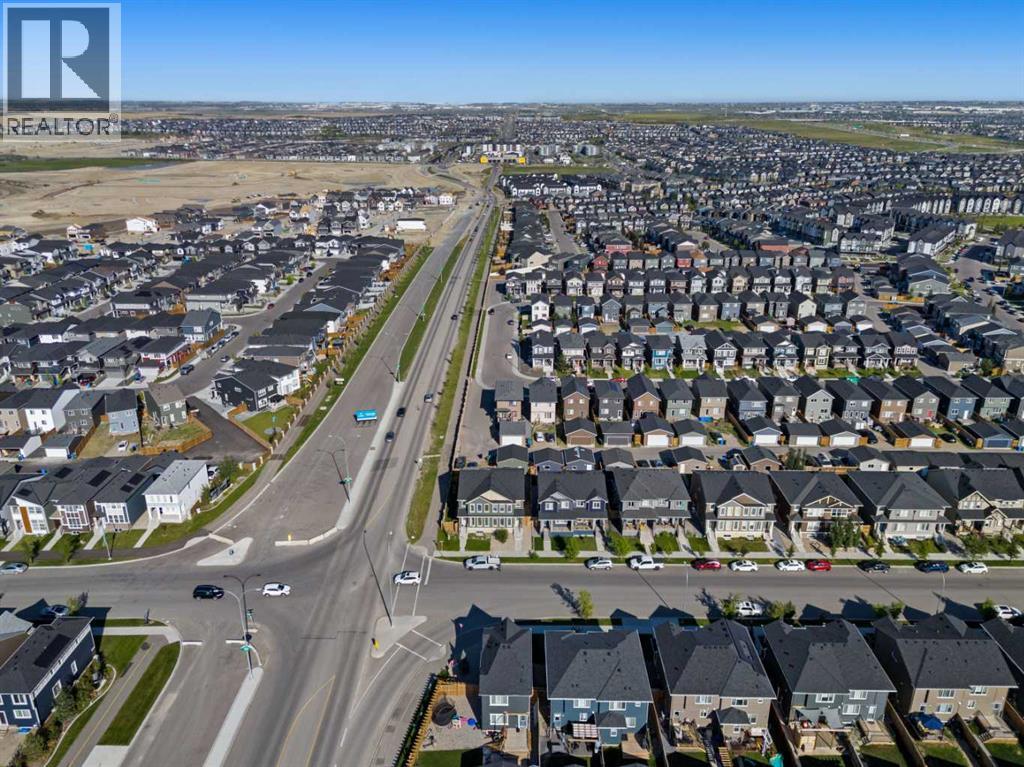 Single Family House for Sale in  Evanston Hill NW Evanston Calgary 