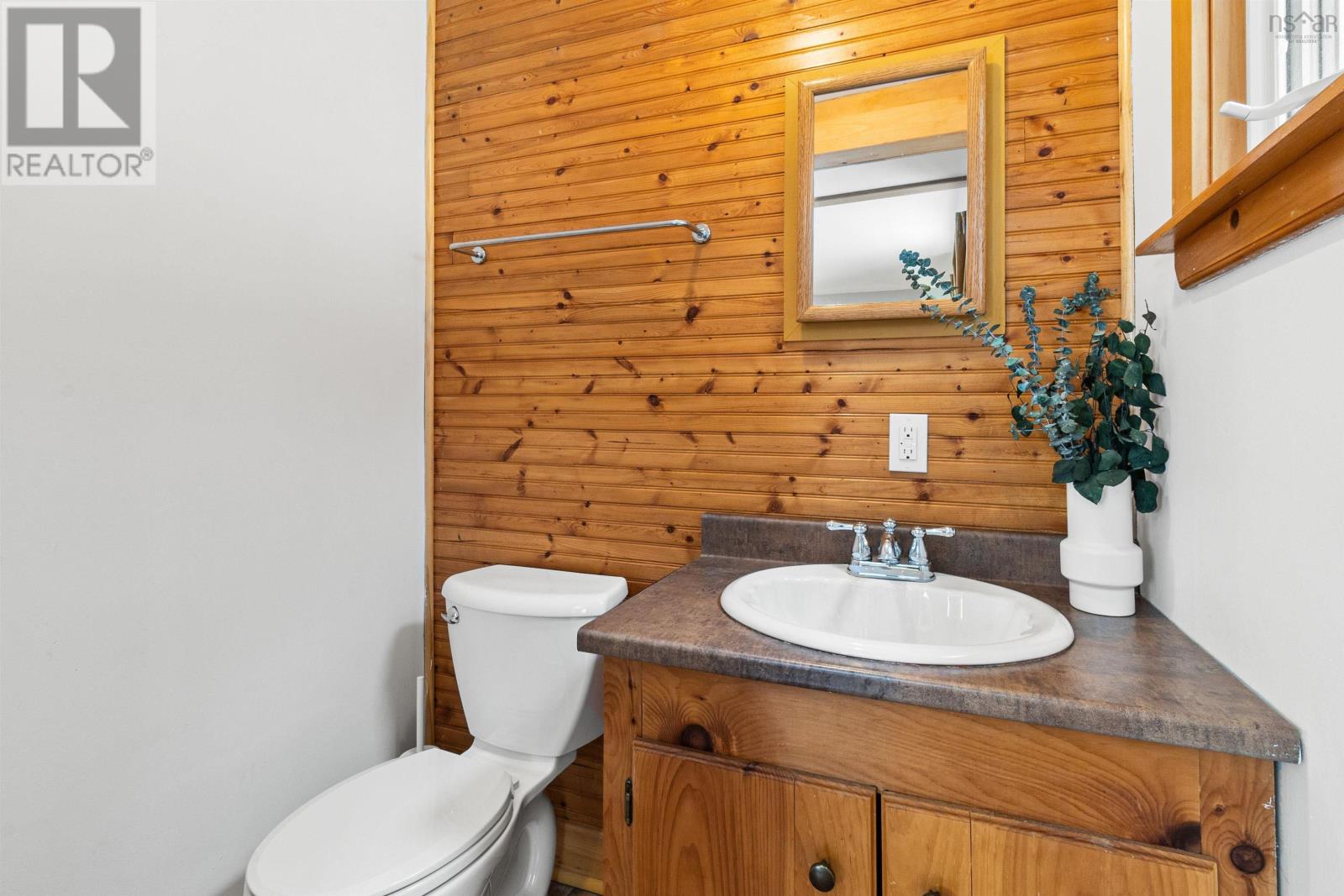 Property 25 of 38 of 202 Gaspereau Avenue