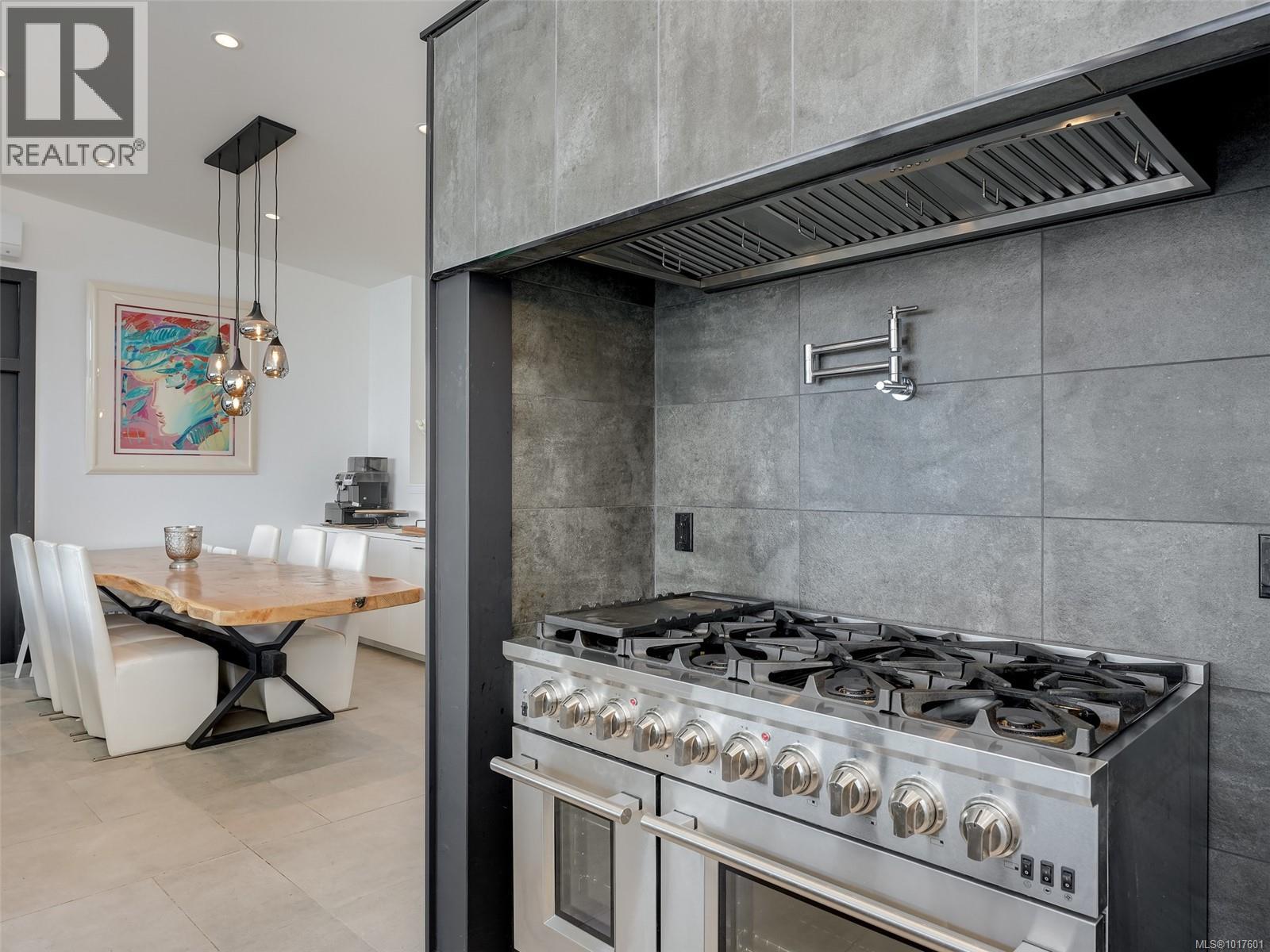 7551 OCEAN PARK PL - 13