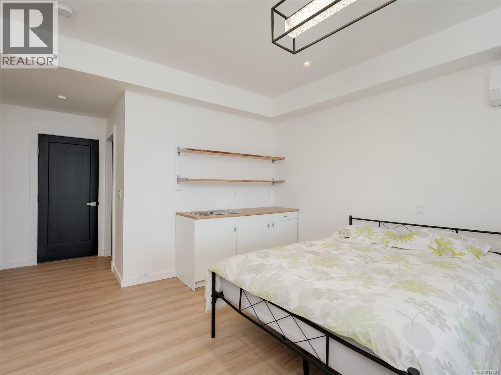 7551 OCEAN PARK PL - 34