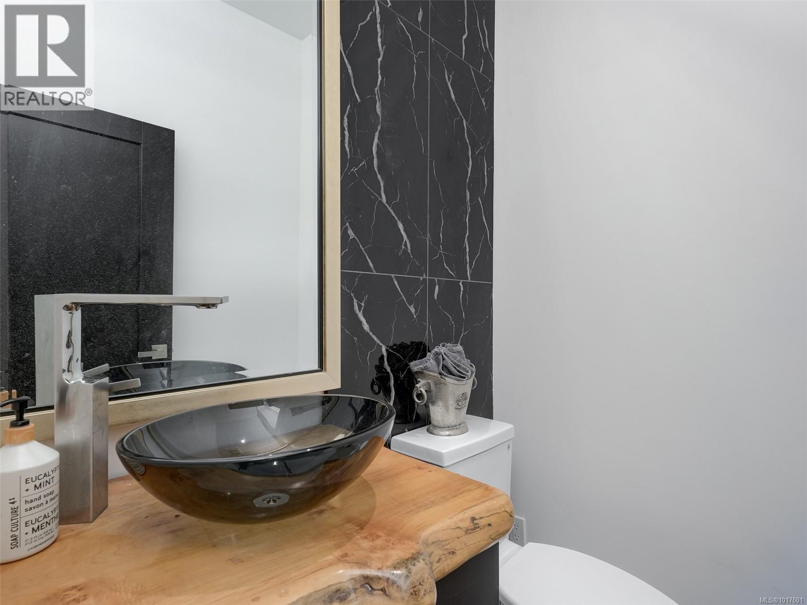 7551 OCEAN PARK PL - 43