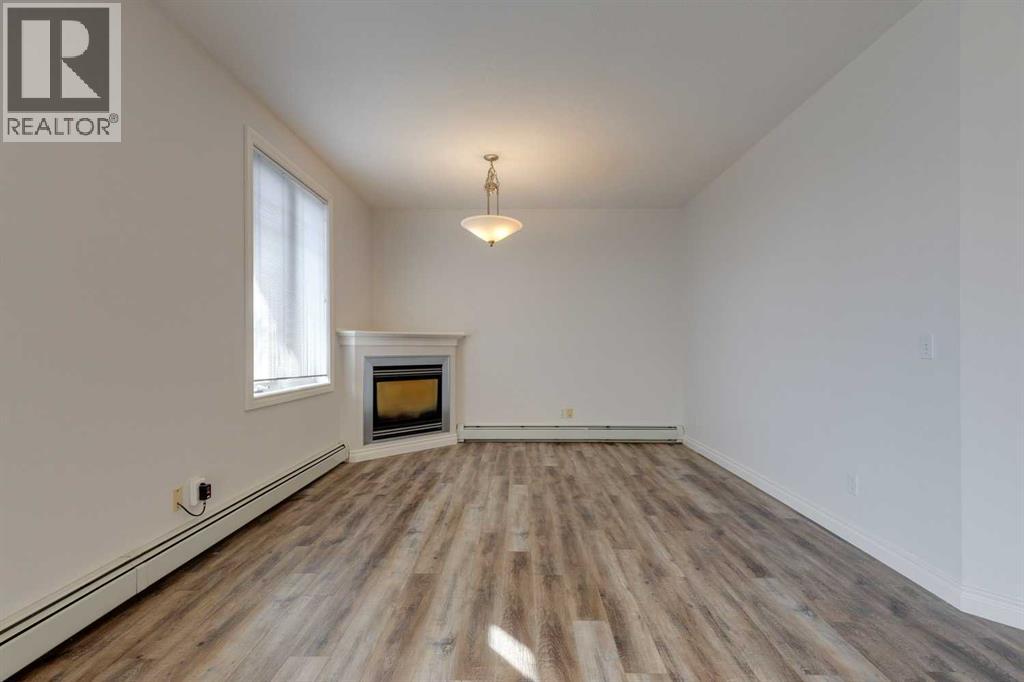 Single Family House for Sale in    Street NW Crescent Heights Calgary 