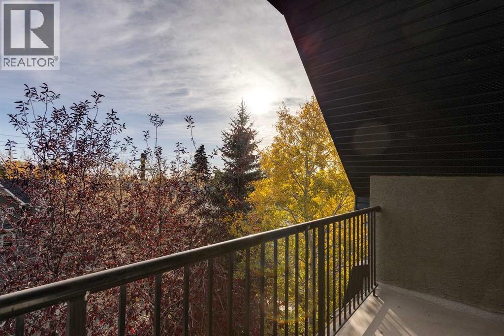 Single Family House for Sale in    Street NW Crescent Heights Calgary 