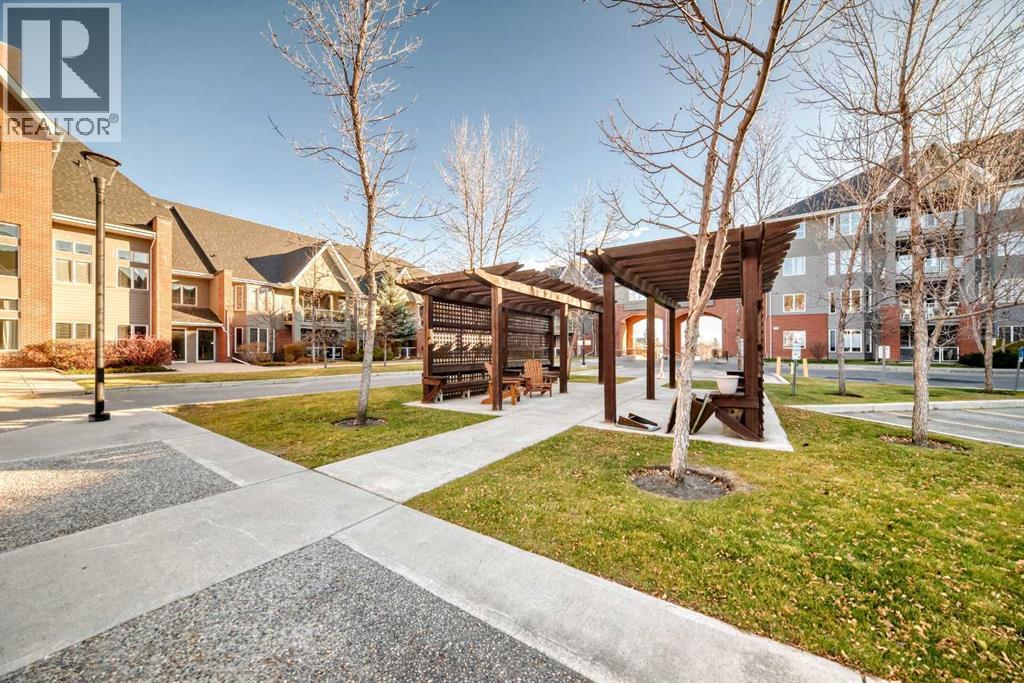 Single Family House for Sale in   Everstone Drive SW Evergreen Calgary 