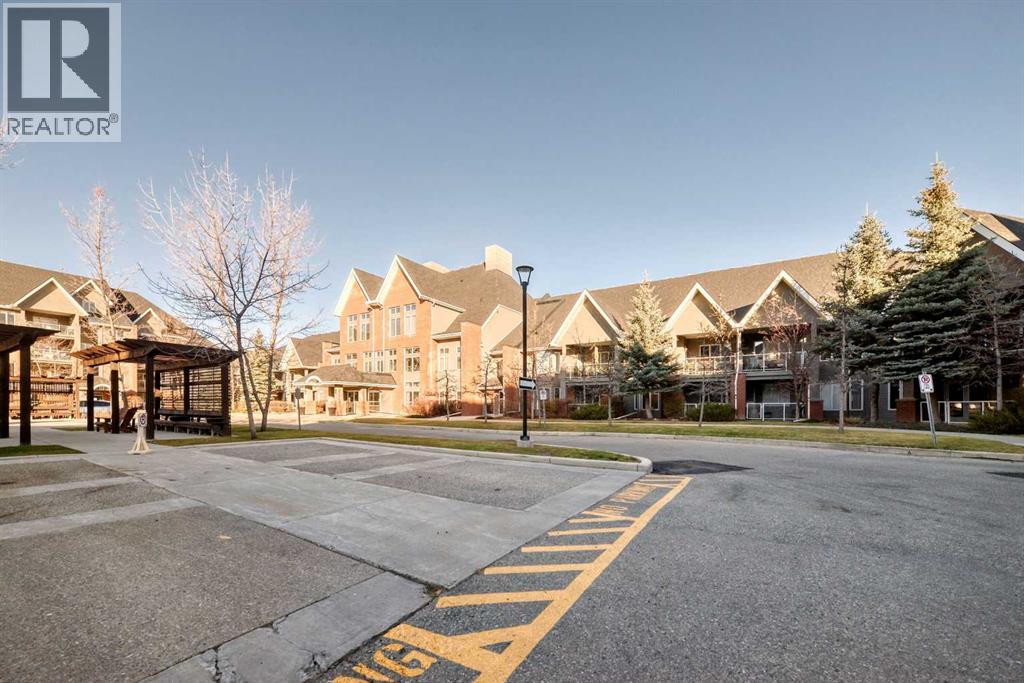 Single Family House for Sale in   Everstone Drive SW Evergreen Calgary 