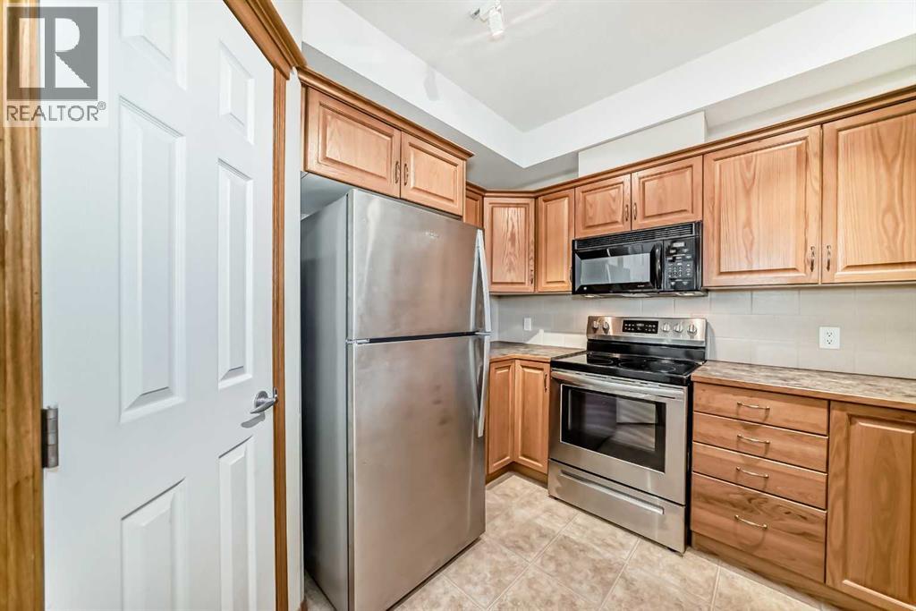 Single Family House for Sale in   Everstone Drive SW Evergreen Calgary 