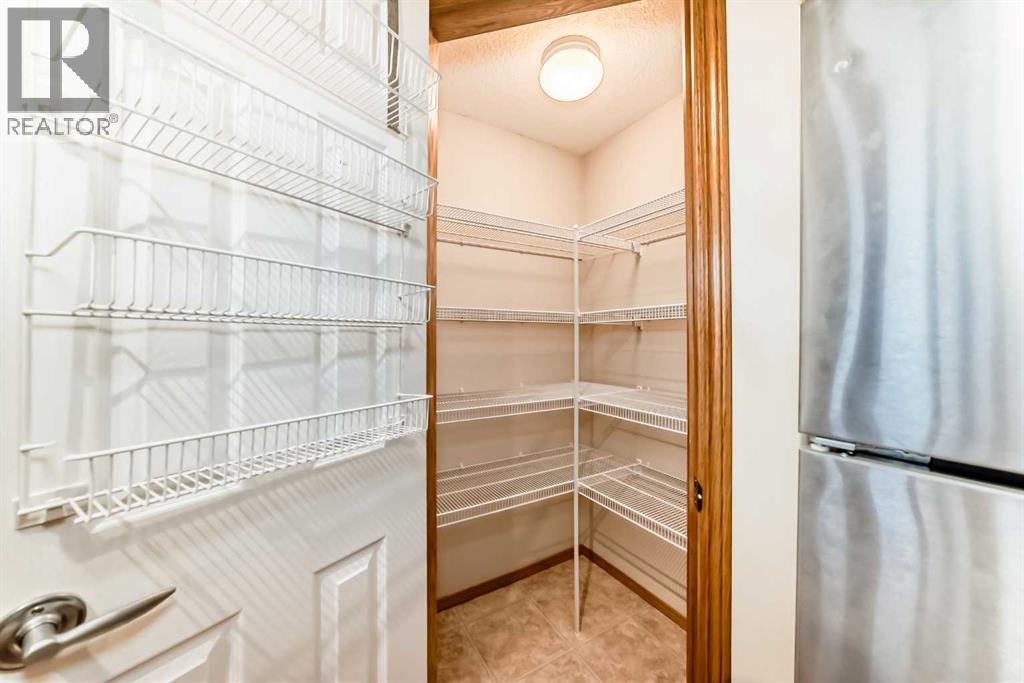 Single Family House for Sale in   Everstone Drive SW Evergreen Calgary 