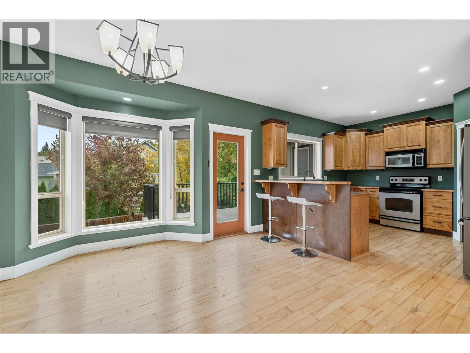 1660 22 Street NE, Salmon Arm