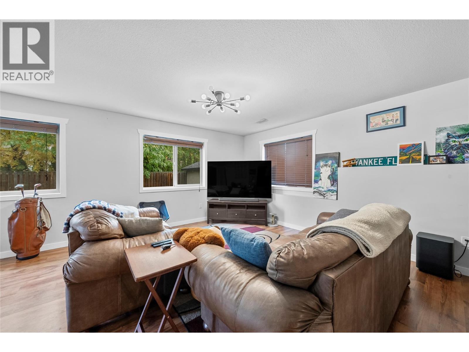 1660 22 Street NE, Salmon Arm