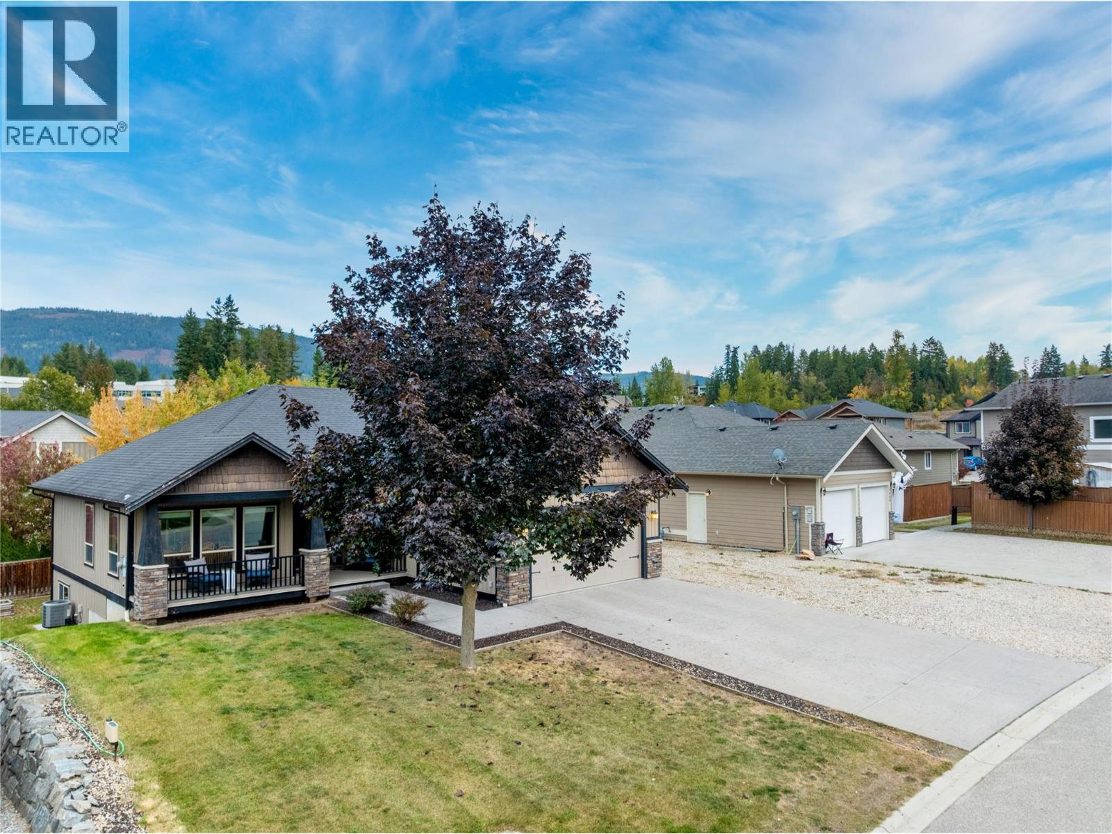 1660 22 Street NE, Salmon Arm