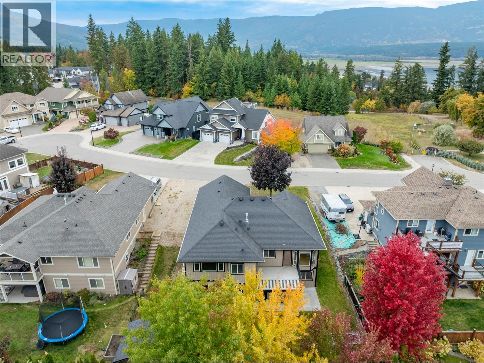 1660 22 Street NE, Salmon Arm