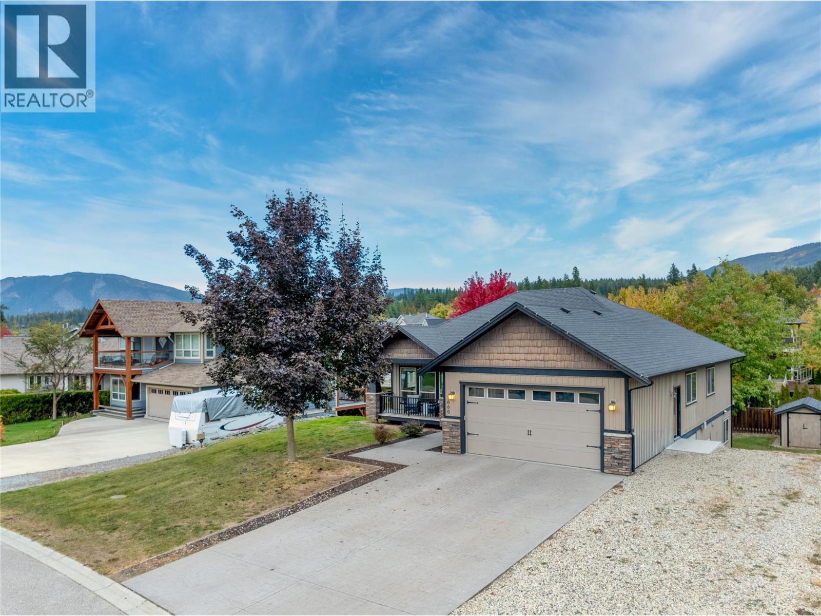 1660 22 Street NE, Salmon Arm