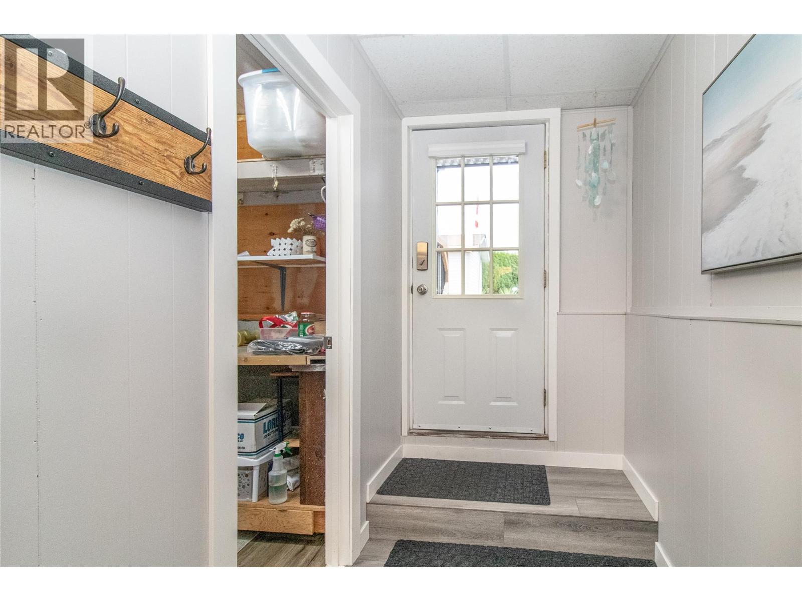  595 Bach Road, Kelowna