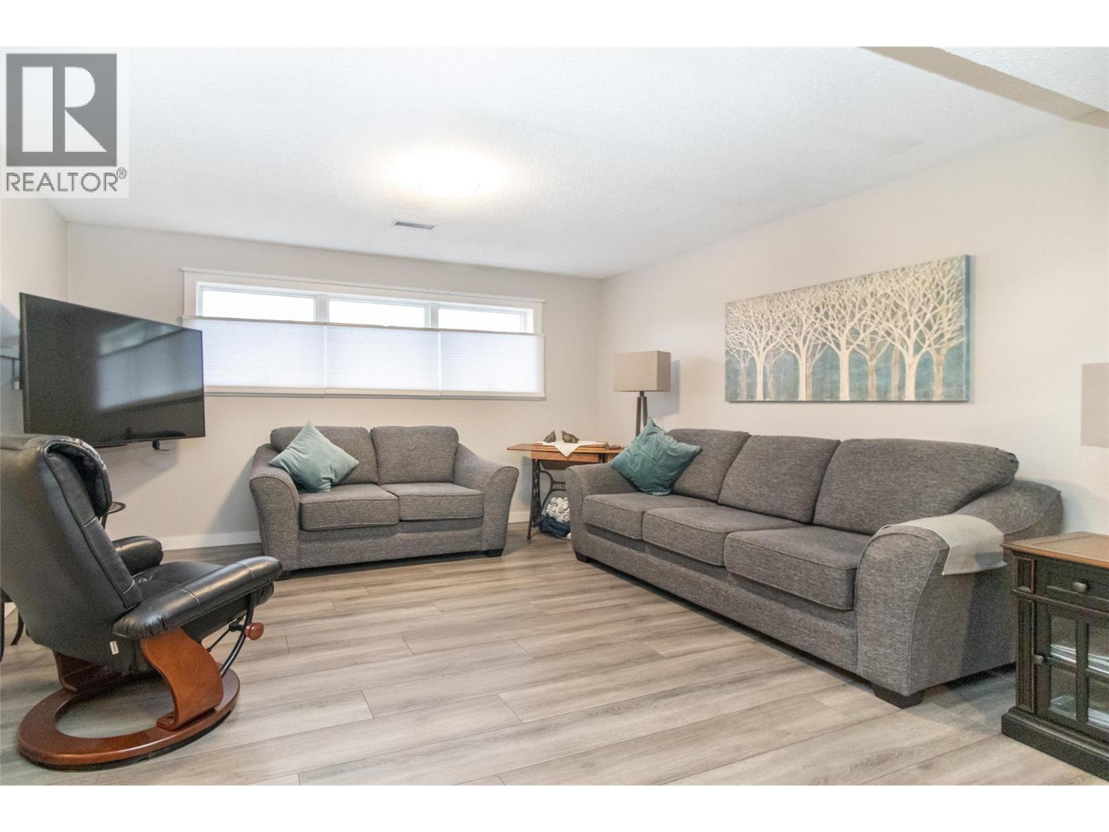  595 Bach Road, Kelowna