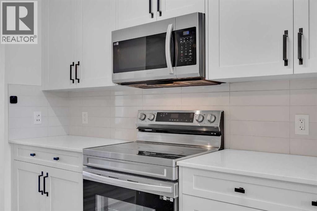 Single Family House for Sale in  Silverton Glen Green SW Silverado Calgary 