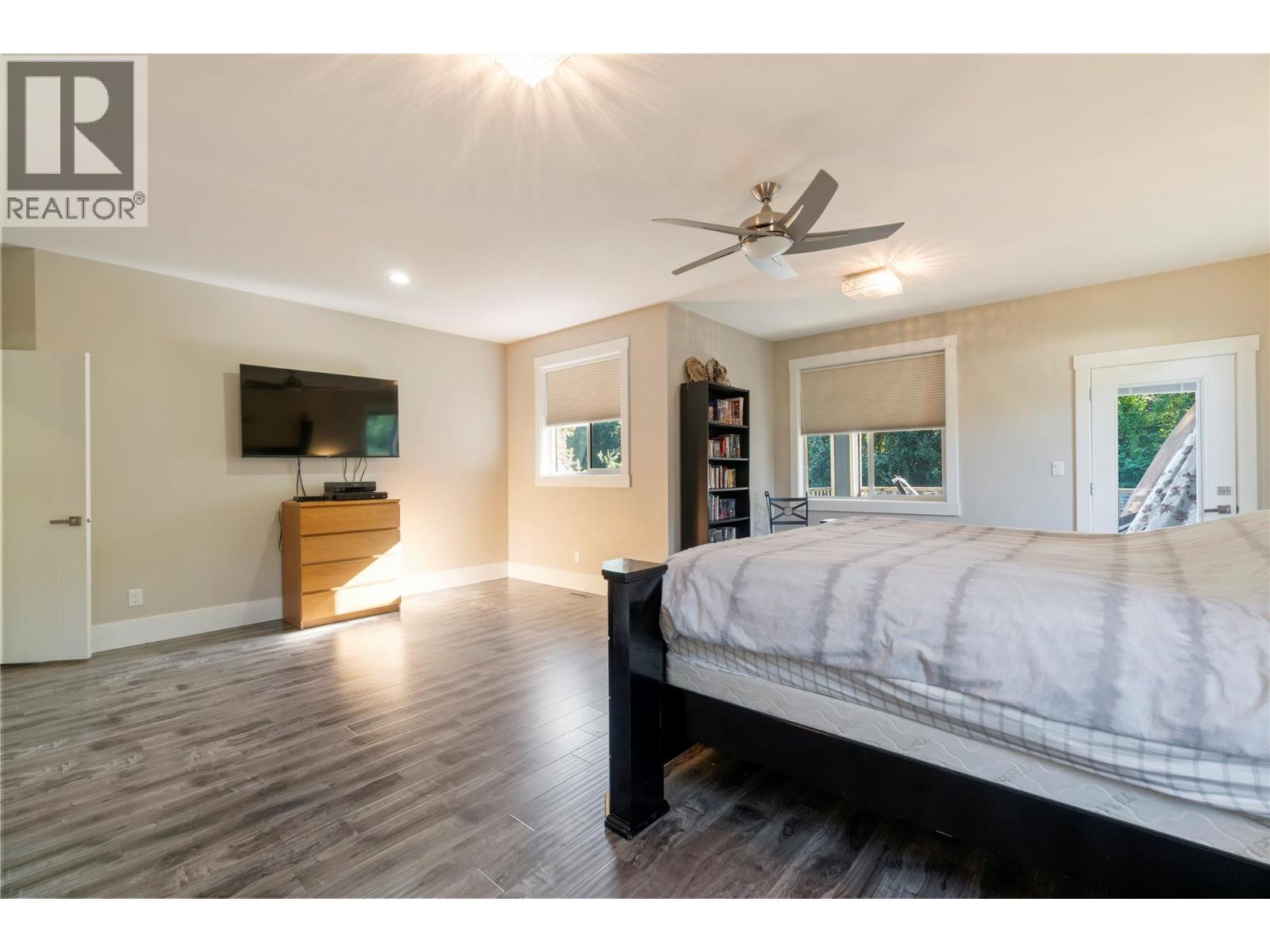  1180 Shuswap Street Southeast, Salmon Arm