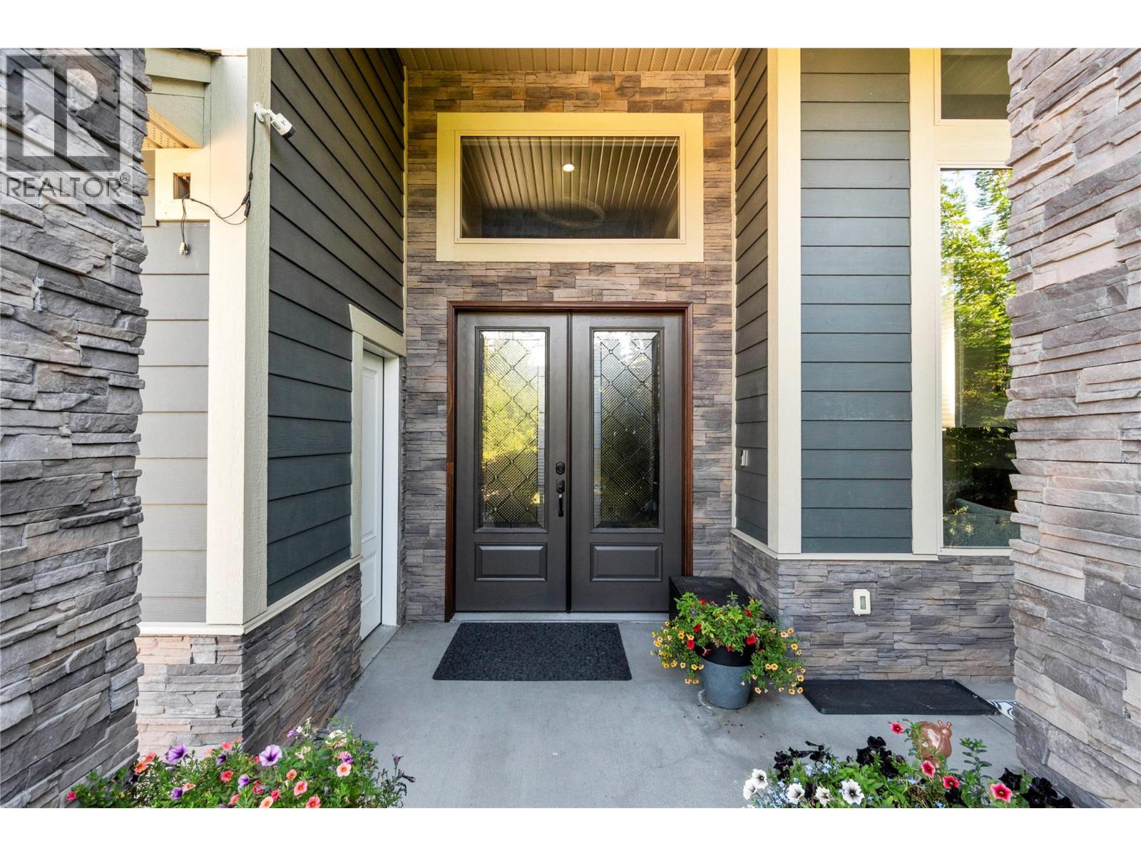  1180 Shuswap Street Southeast, Salmon Arm