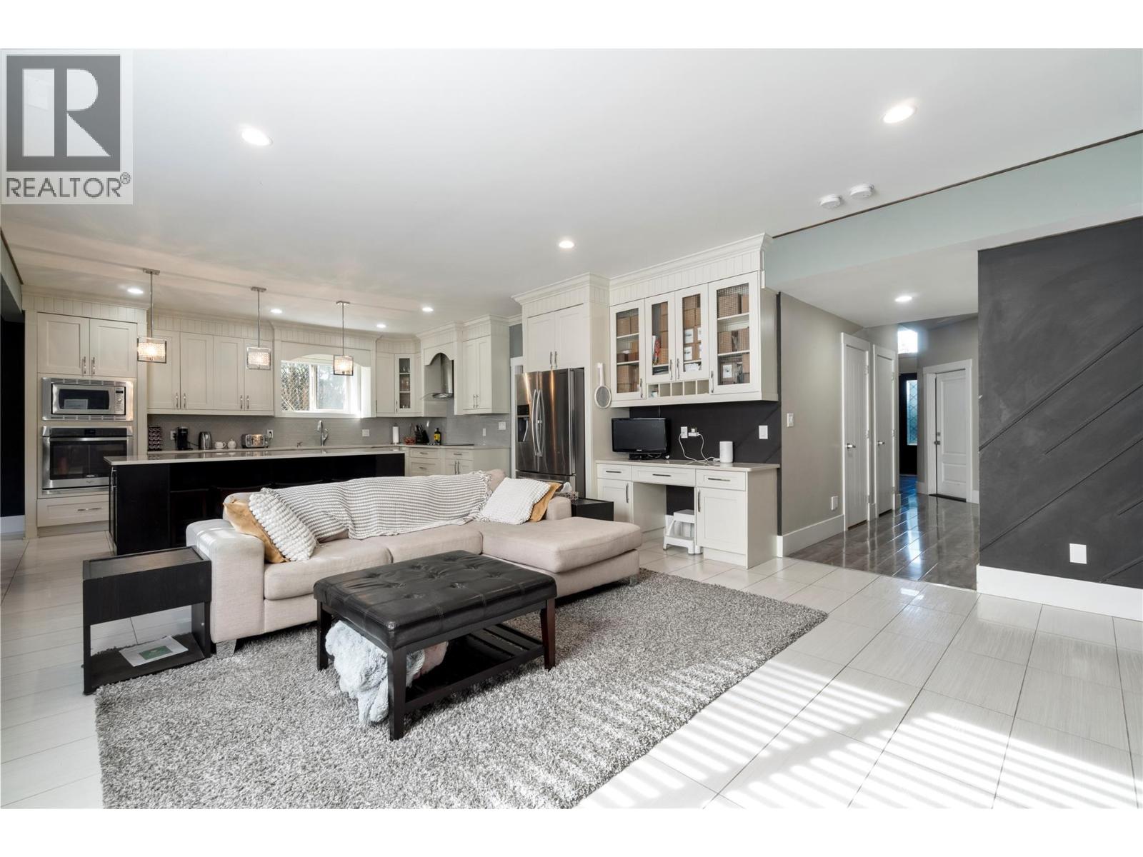  1180 Shuswap Street Southeast, Salmon Arm