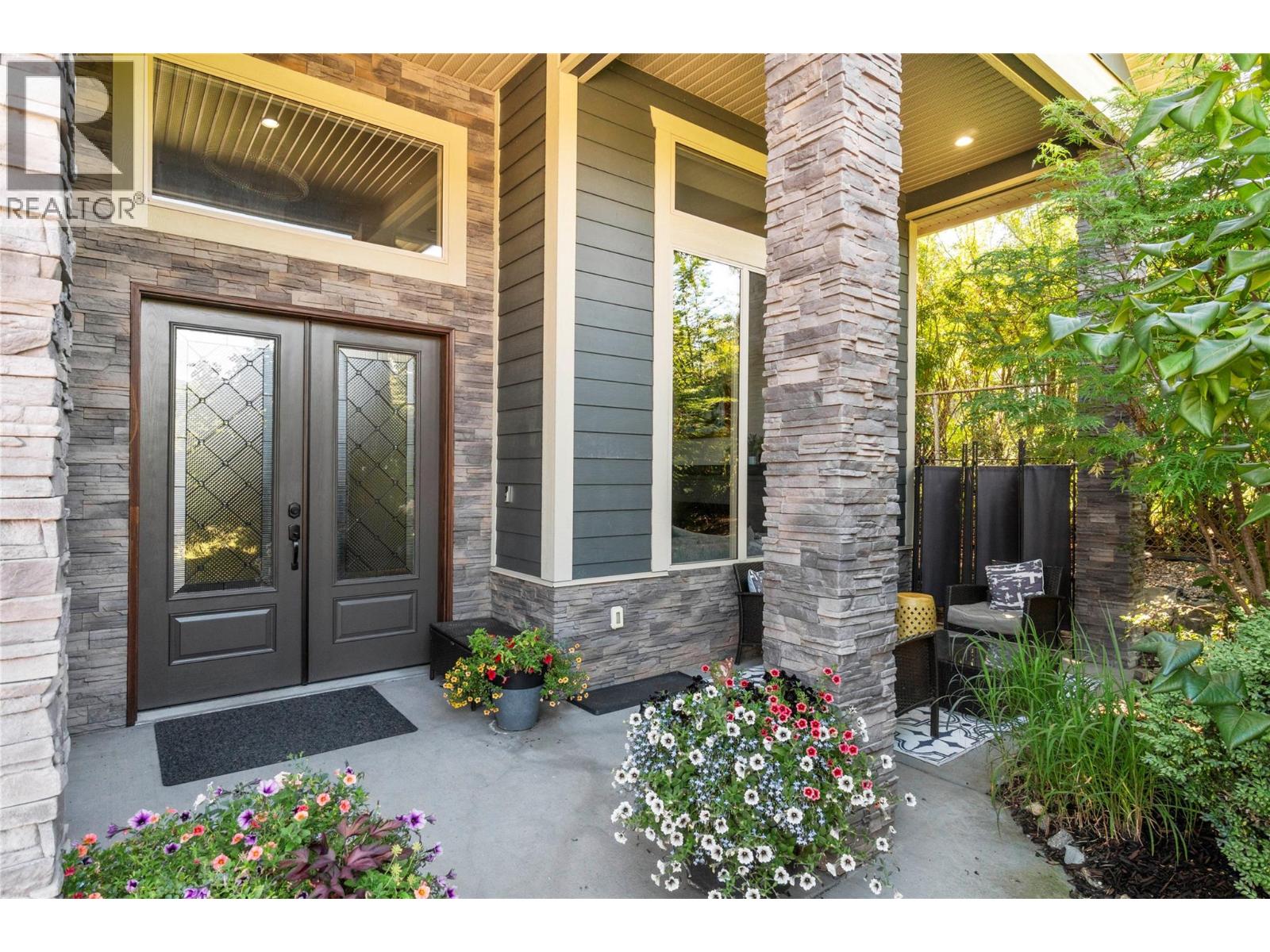  1180 Shuswap Street Southeast, Salmon Arm