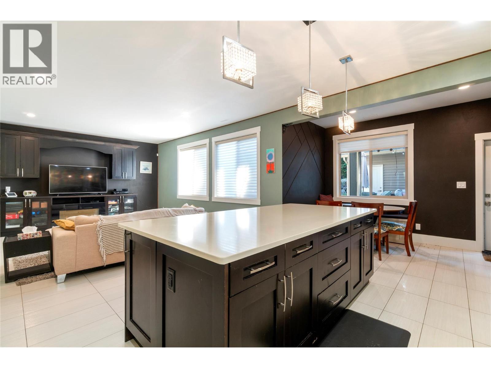  1180 Shuswap Street Southeast, Salmon Arm