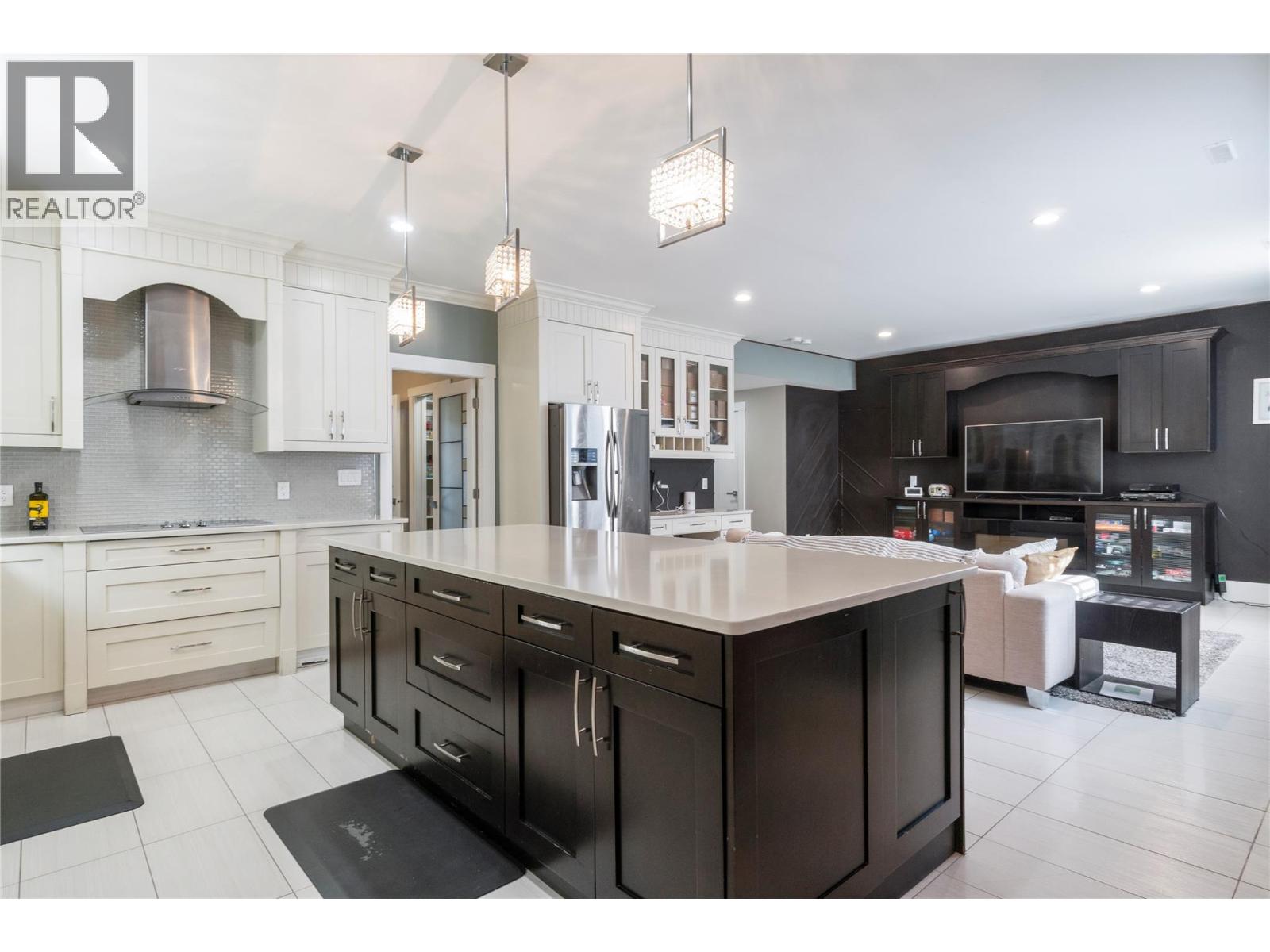  1180 Shuswap Street Southeast, Salmon Arm