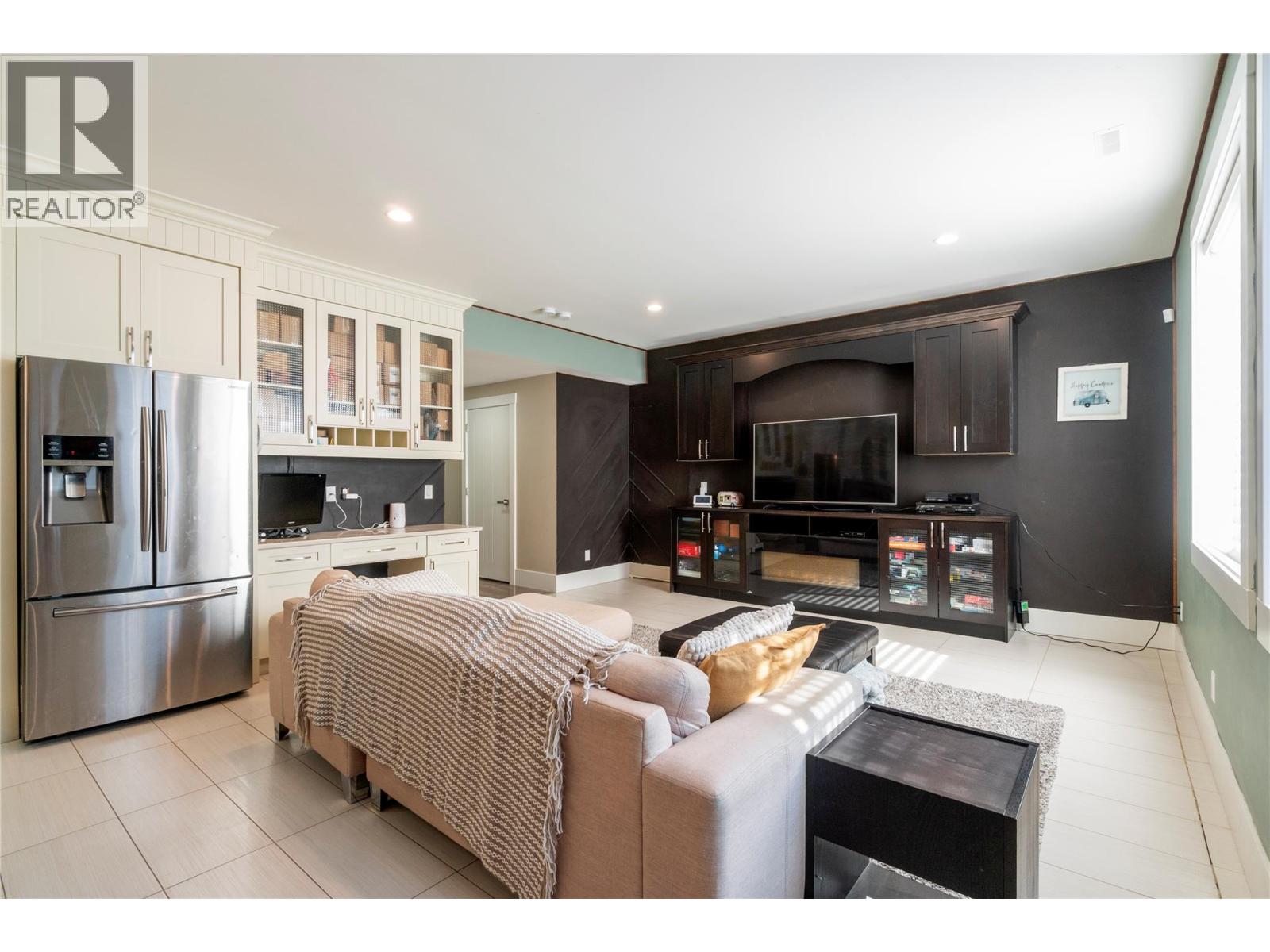  1180 Shuswap Street Southeast, Salmon Arm