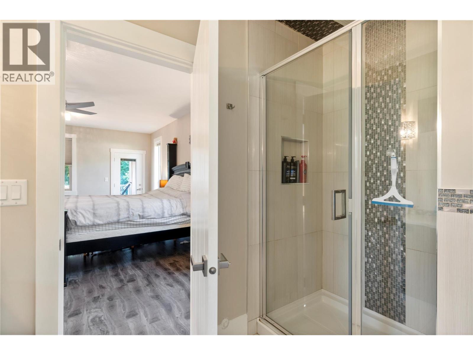  1180 Shuswap Street Southeast, Salmon Arm