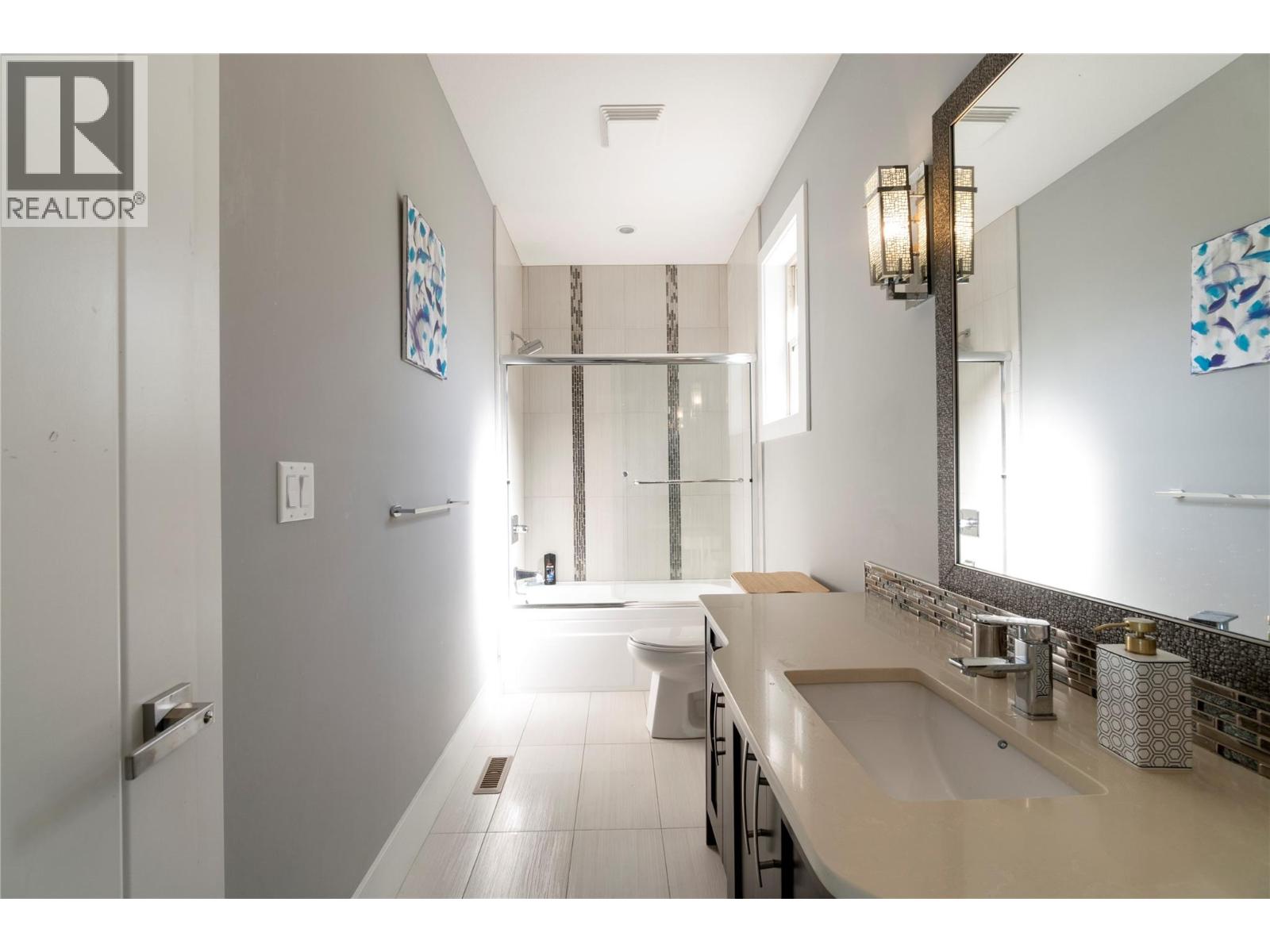  1180 Shuswap Street Southeast, Salmon Arm