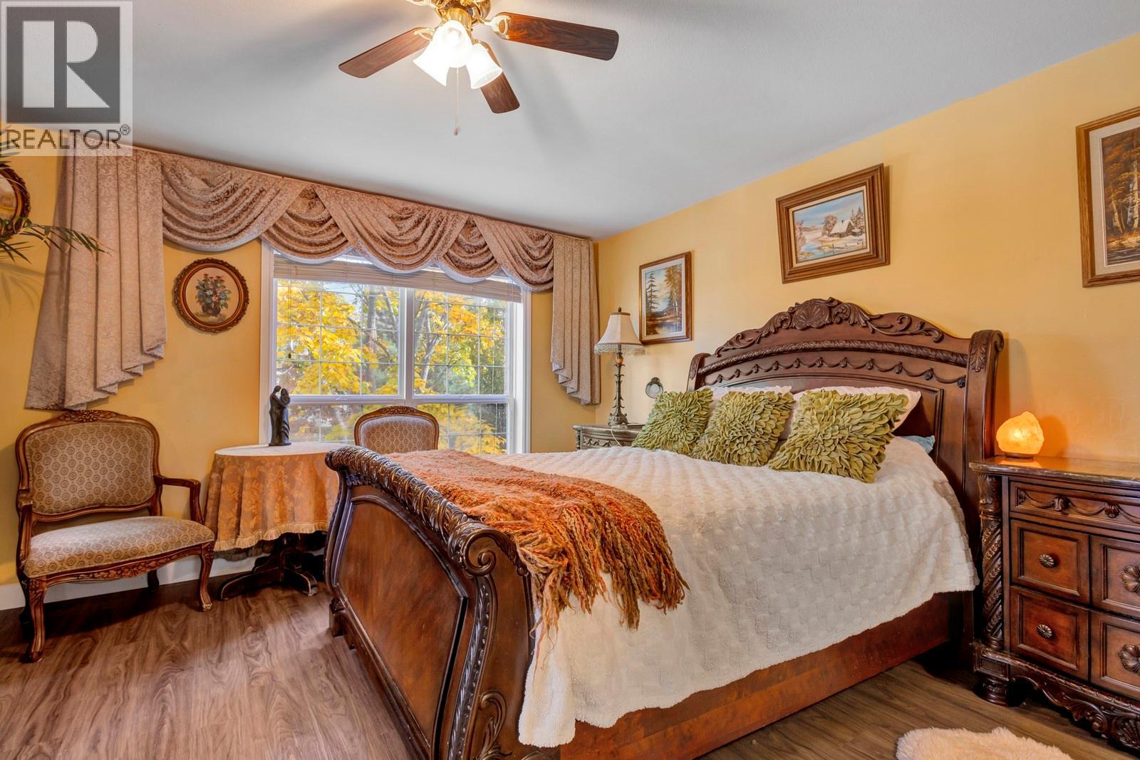  393 McCarren Avenue, Kelowna