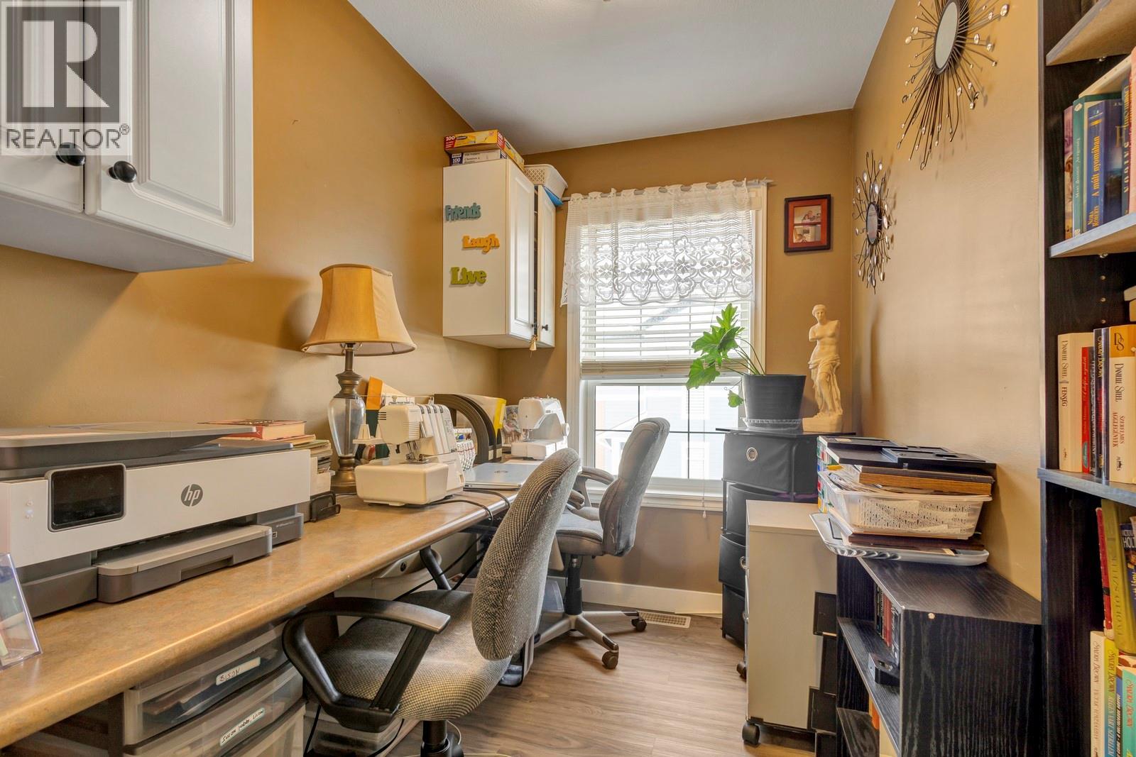  393 McCarren Avenue, Kelowna