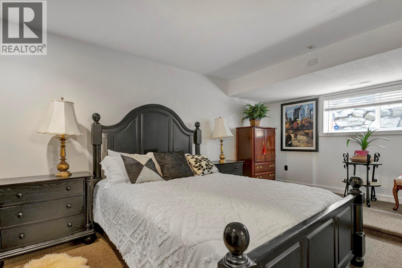  393 McCarren Avenue, Kelowna