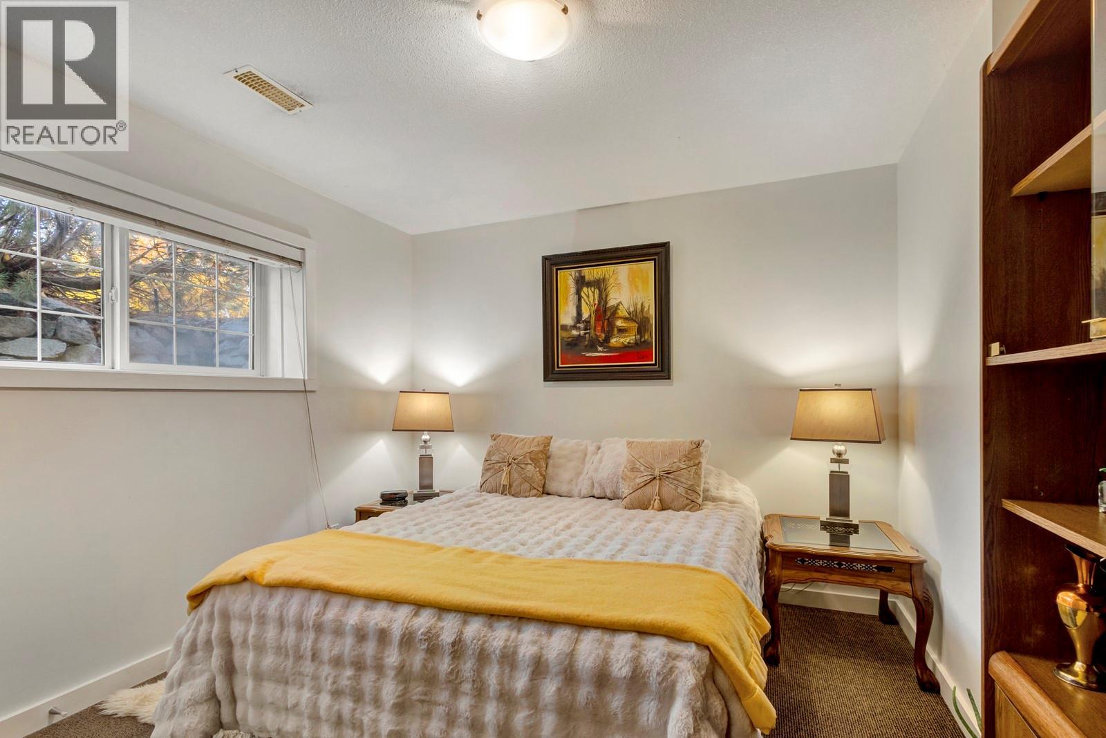  393 McCarren Avenue, Kelowna