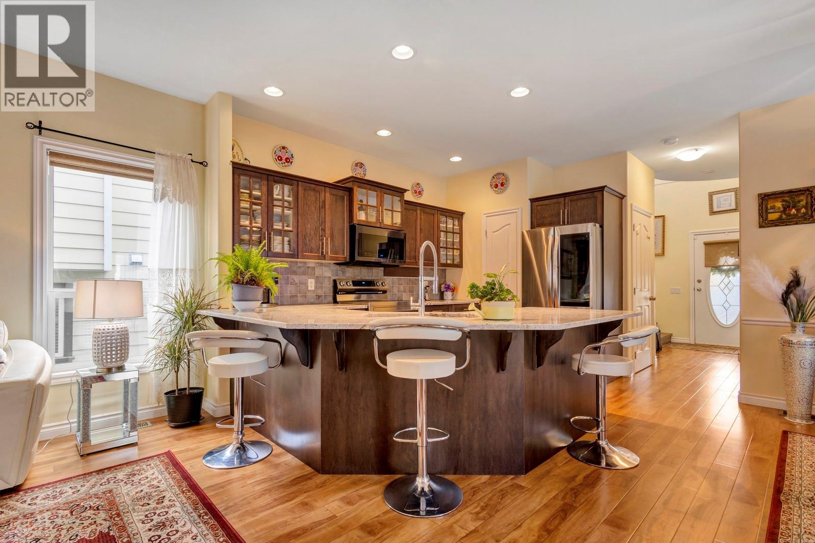  393 McCarren Avenue, Kelowna