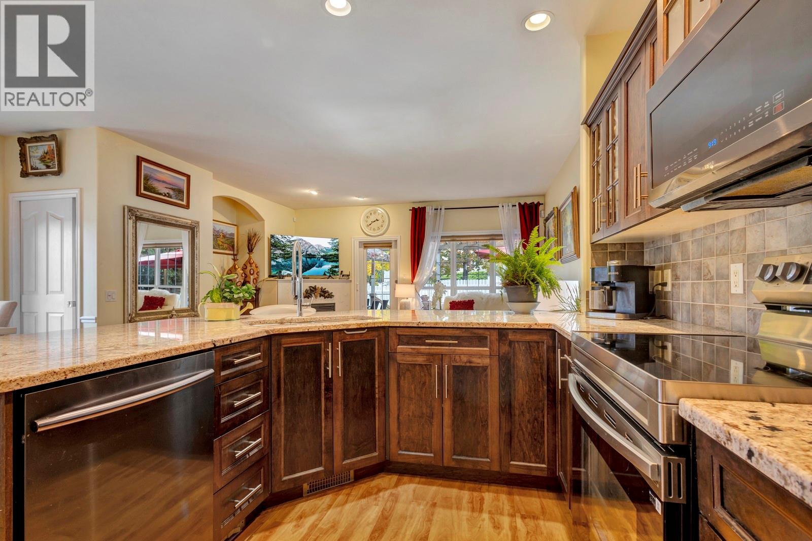  393 McCarren Avenue, Kelowna