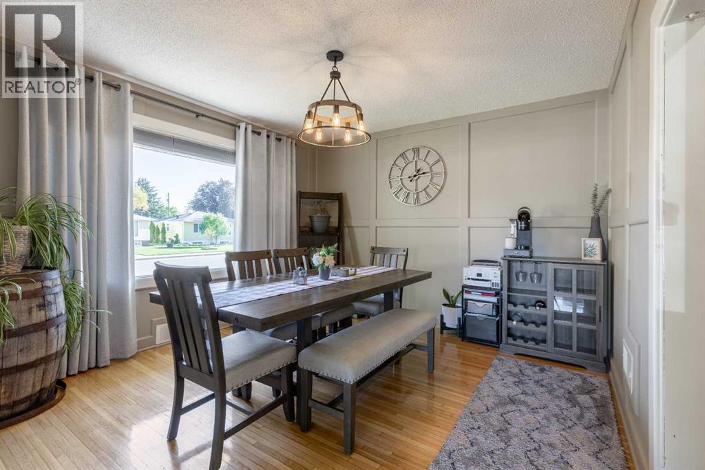 Single Family House Bungalow for Sale in   Avenue S Glendale Lethbridge 