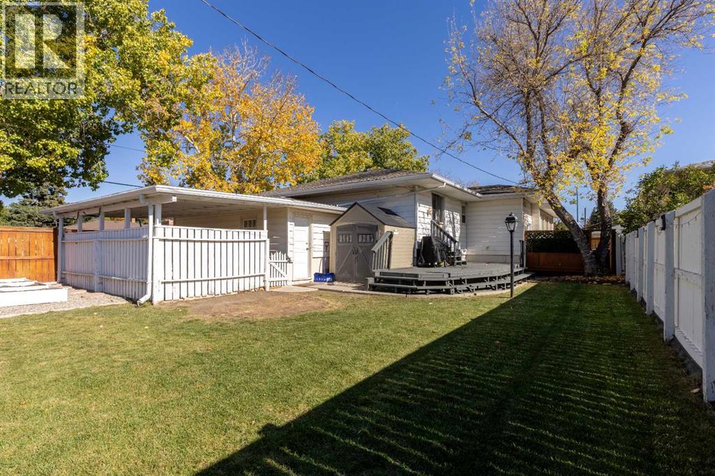 Single Family House Bungalow for Sale in   Avenue S Glendale Lethbridge 