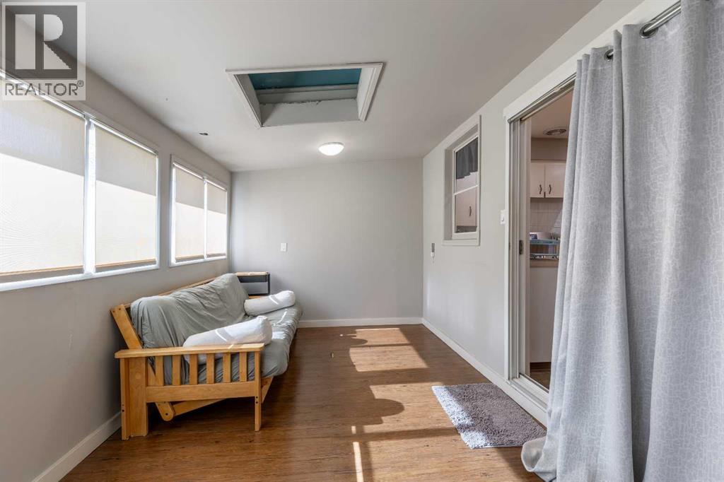 Single Family House Bungalow for Sale in   Avenue S Glendale Lethbridge 