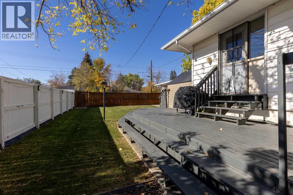 Single Family House Bungalow for Sale in   Avenue S Glendale Lethbridge 