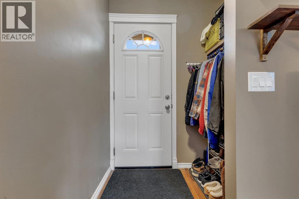 Single Family House for Sale in  Pennsburg Way SE Penbrooke Meadows Calgary 