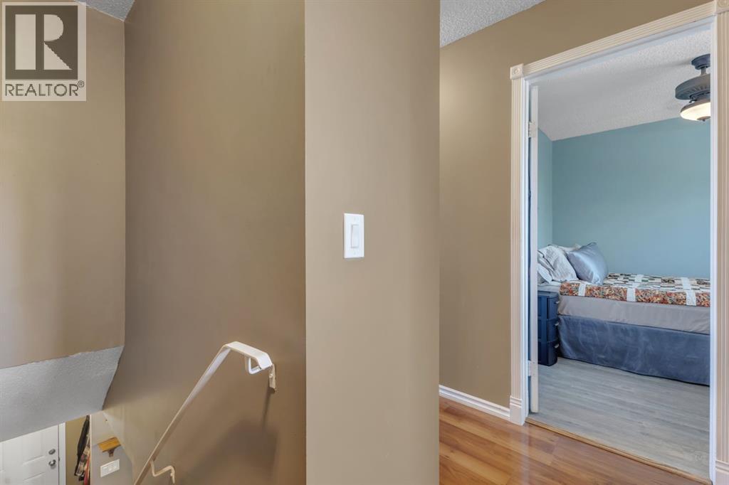 Single Family House for Sale in  Pennsburg Way SE Penbrooke Meadows Calgary 